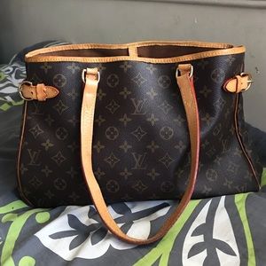 Louie Vuitton Batignolles❗️Price Firm❗️